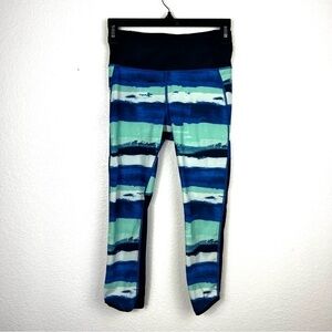 Lululemon athletica Striped Capri Cropped Leggings Blue White size 2